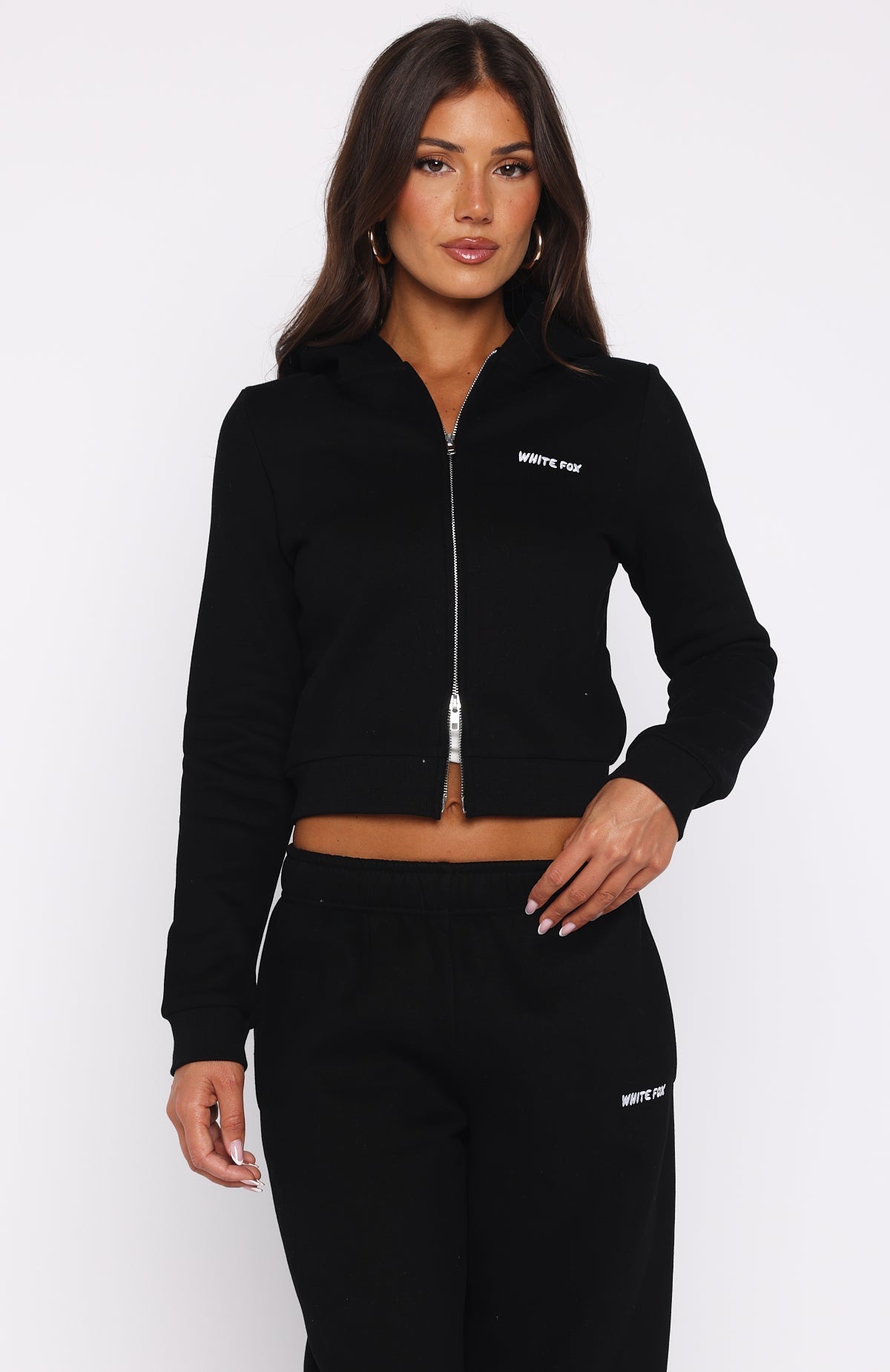 Comfy And Cute Slim Zip Front Hoodie - Black